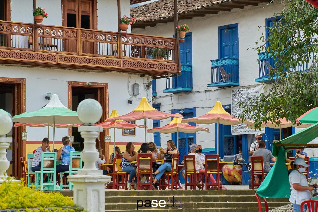 Candileja Hostel Jardin Exterior photo